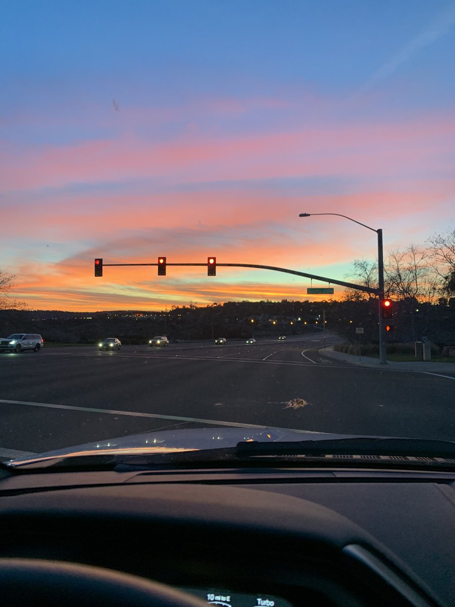 Remembering to smile in honor of Kenzie today. Thanks for sending us the perfect sunset as a reminder to be grateful!💞🌅Happy Birthday, Kenzie!