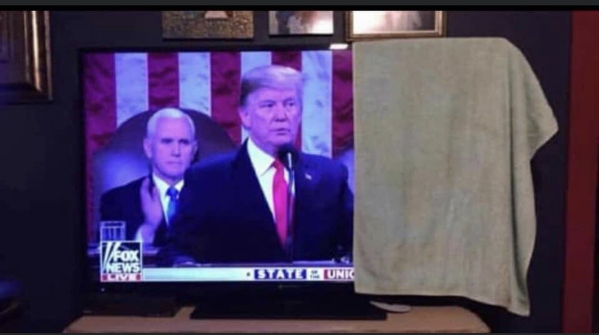 TheCoachRandall's tweet image. Didn’t feel like looking at ⁦@SpeakerPelosi⁩ during the #StateOfTheUnion ...