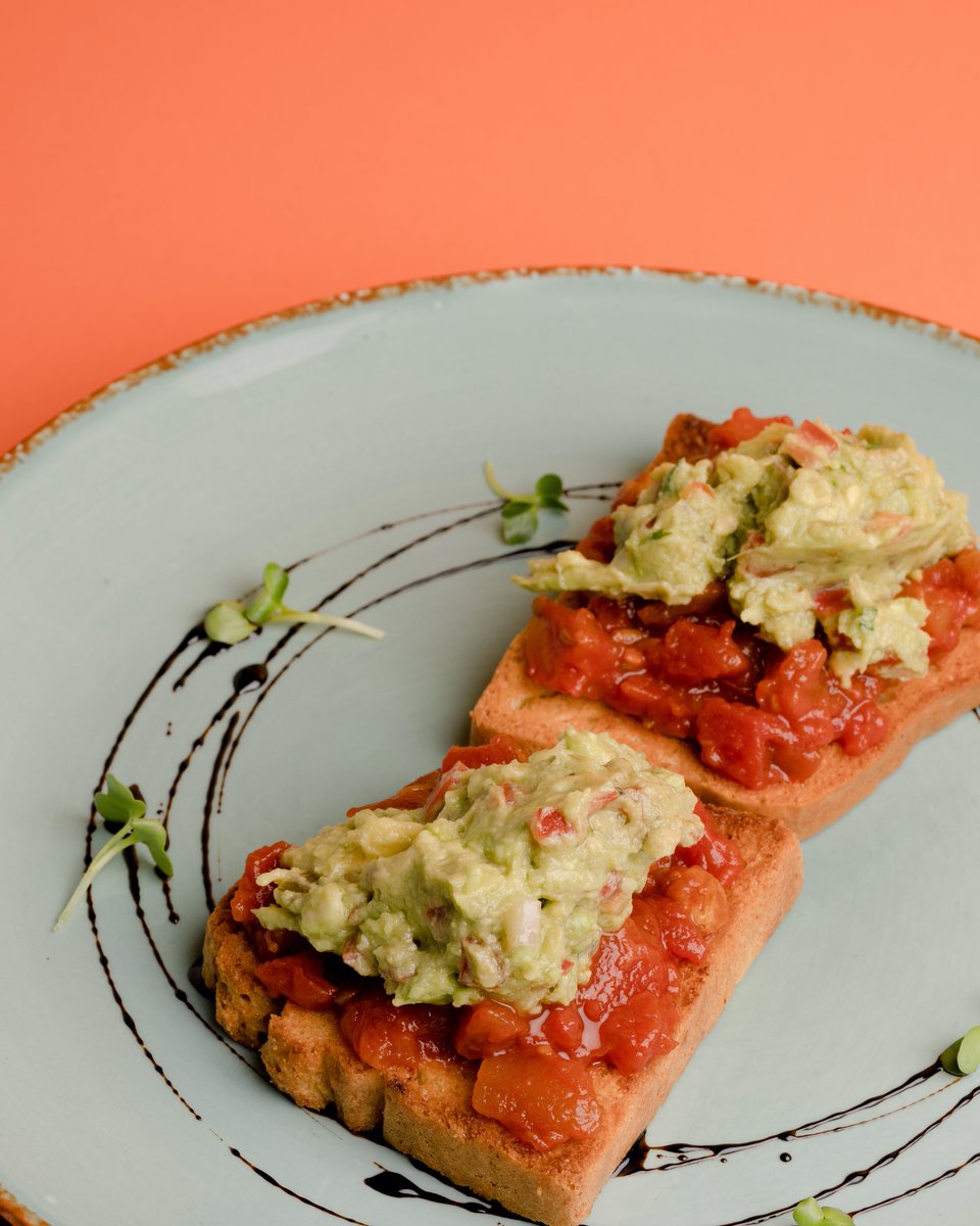 The Deli goes #Vegan &amp; #Ketofriendly with our Tangy Avocado Salsa on a toasted Almond Bread 🥑

Our #Avocados are sourced all the way from Sunny California, from sustainable farmers ☀️

#AvocadoToast #HealthyEating #keto #brekkie #MondayMotivation #Mumbai #Kolkata #IndigoDeli