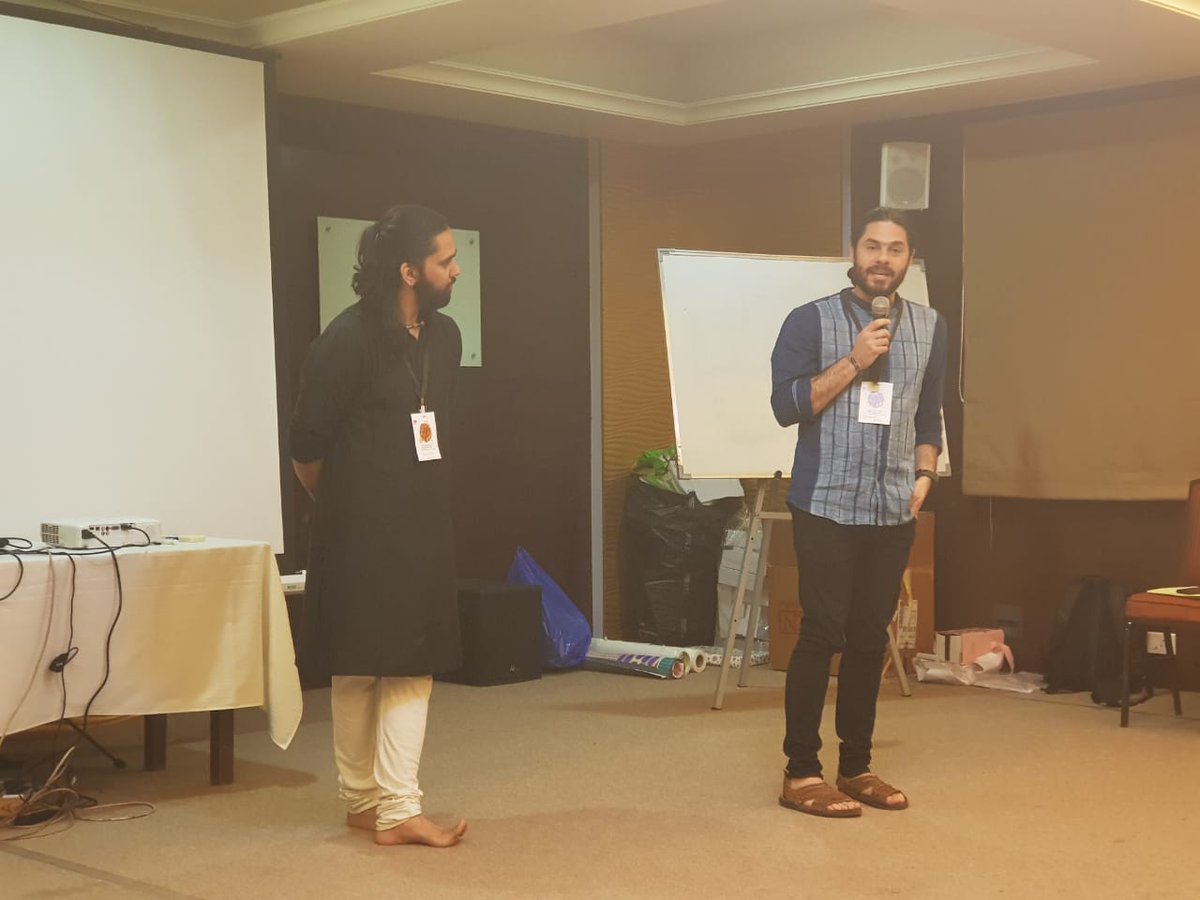 UmmeedCDC's tweet photo. The Post conference workshops at Weaving Our Voices have started! Here are the first glimpses. #weavingourvoices #narrativetherapyindia #narrativepractices https://t.co/fkWhaLqXxo