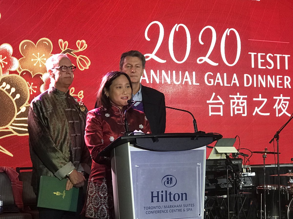 JeanYip3's tweet photo. Congratulations to Taiwan Entrepreneurs Society Taipei/Toronto for your 27th Anniversary! Wonderful and energetic performance by Uni Yeh, a singer who came here all the way from Taiwan. Wish our Taiwanese community of entrepreneurs a healthy and prosperous #YearoftheRat #TESTT https://t.co/0usYWtWiEx