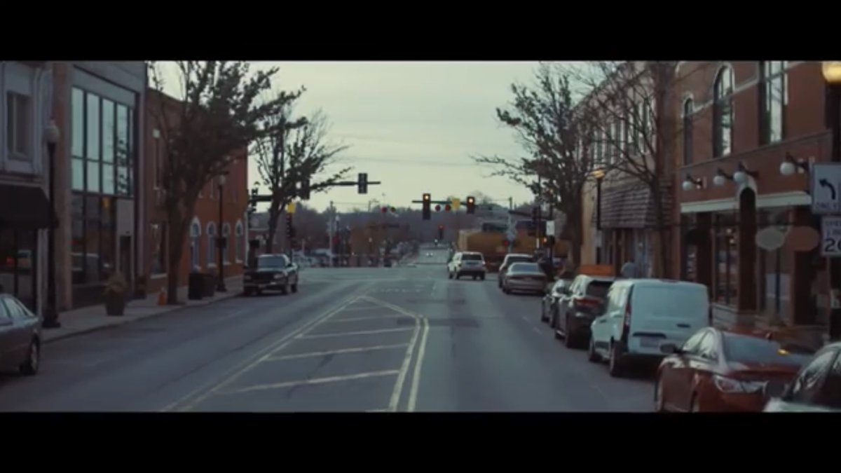 ClaireVoltarel's tweet photo. Why Walmart chose to show downtown Wheaton in their small towns commercial is beyond me, but hey that’s us! https://t.co/C5RJbWweS1