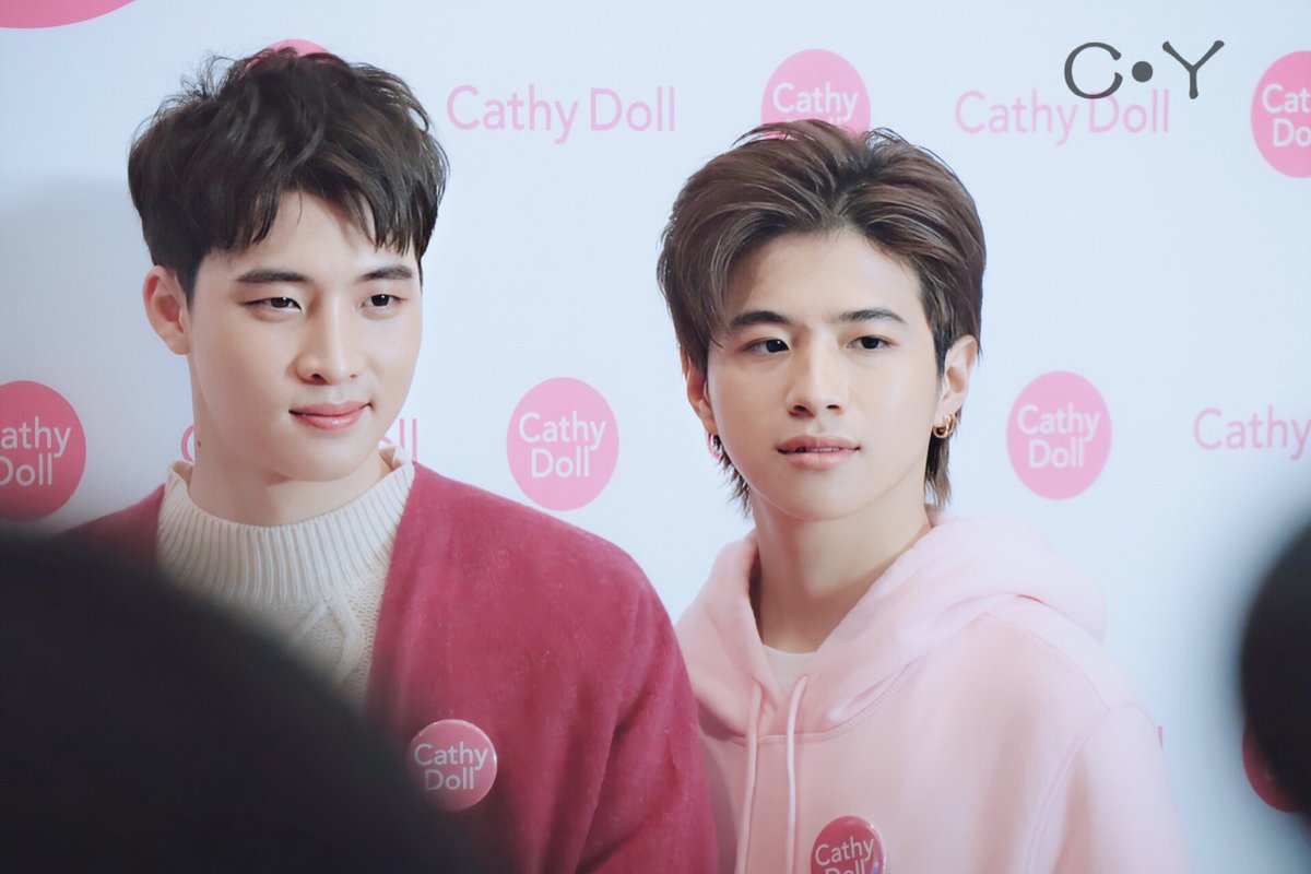 happiness2333's tweet photo. 💚💙

#2Wish https://t.co/7wJQEe0ppM