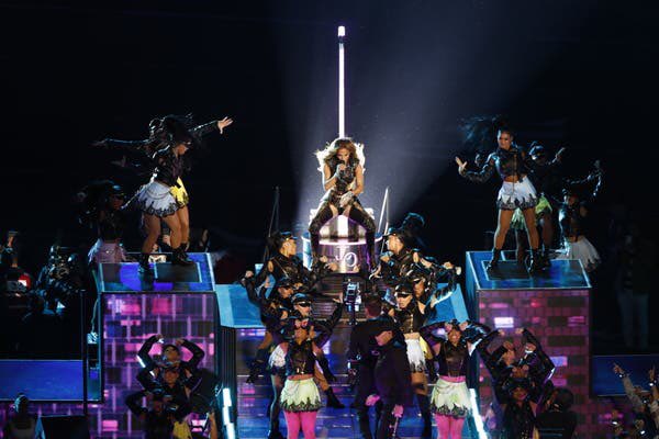 cannonofficial's tweet photo. #jlo #SuperBowl https://t.co/5okv3K092O