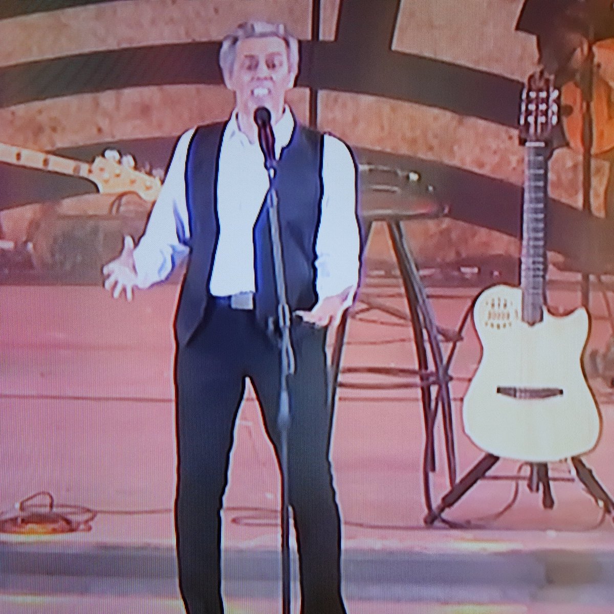 EDITH15124968's tweet photo. @jairo#cosquin2020 https://t.co/HpsqJmEYv7