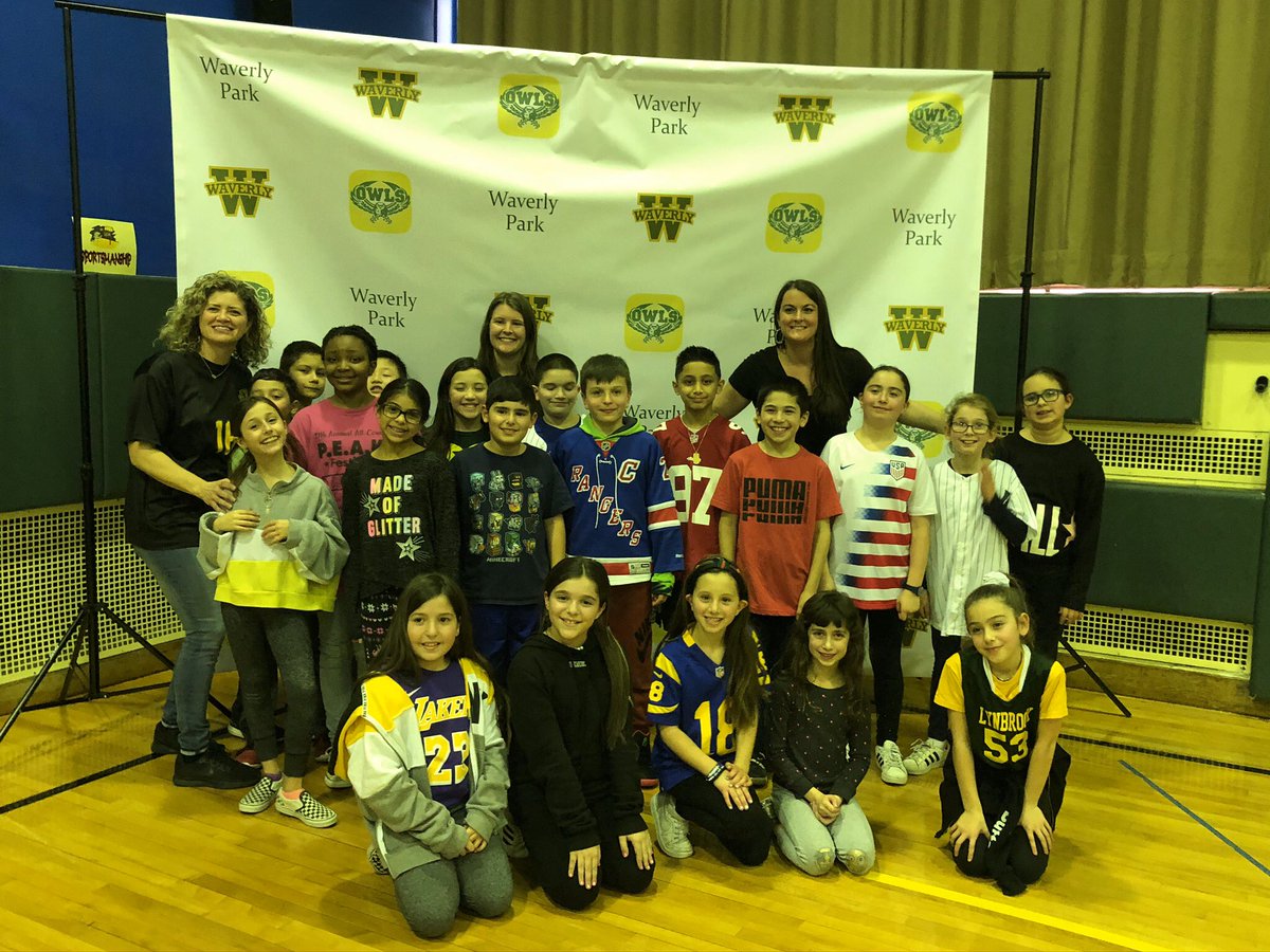 MrsJessicaRyan's tweet photo. PARP Week Kickoff: Book to the Future! 📚#WPbooklove #4Rhappydreamers https://t.co/r2stu1WU0C