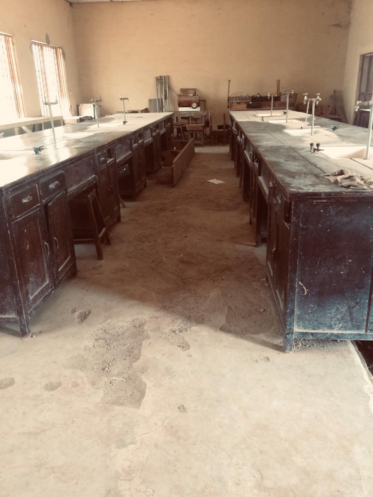 osogbogrammar's tweet photo. Osogbo Grammar School needs good samaritans to step in. Students do not have all the facilities they need to be successful. The laboratory is in particular need of rehabilitation. Set groups and interested individuals are called upon to help. The picture says it all. https://t.co/ziQiZBuV4o
