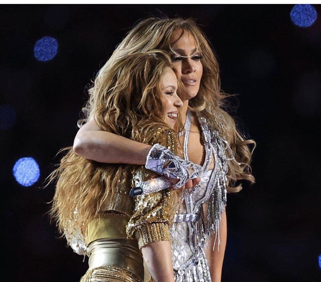¡¡Qué bello es ser LATINO!!🔥Sigo llorando después de ver el show de <a href="/shakira/">Shakira</a> y mi ídola de la vida @jlo ❤️¡La Amo! Y no me olvido de @badbunnypr y @jbalvin 😍 ¡Latinos en la casa papá! Somos el movimiento más grande del mundo🌍#superbowl2020 ESTE ES NUESTRO AÑO MUJERES 🔥🔥🔥