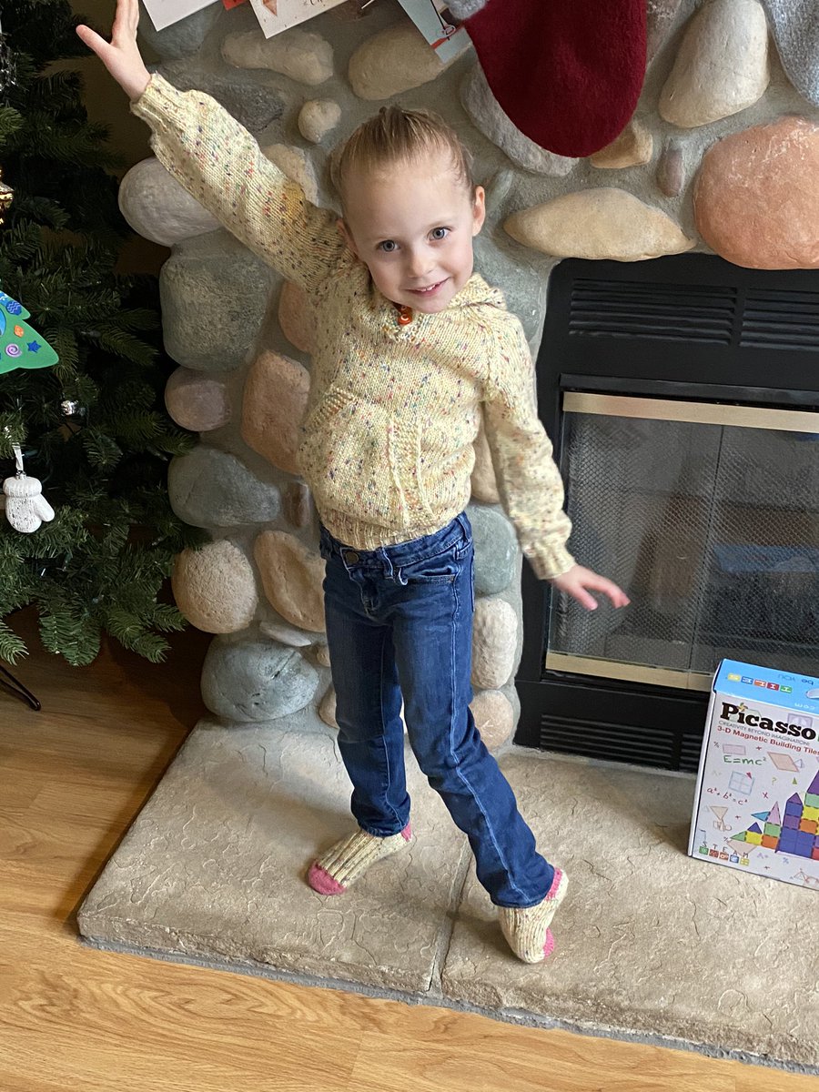 bakervin's tweet photo. We have a thing in our family that the birthday person gets to pick dinner, this girl insists on having the orange box of Mac & Cheese tomorrow. #NotHomeMade https://t.co/syDFdLAiSY