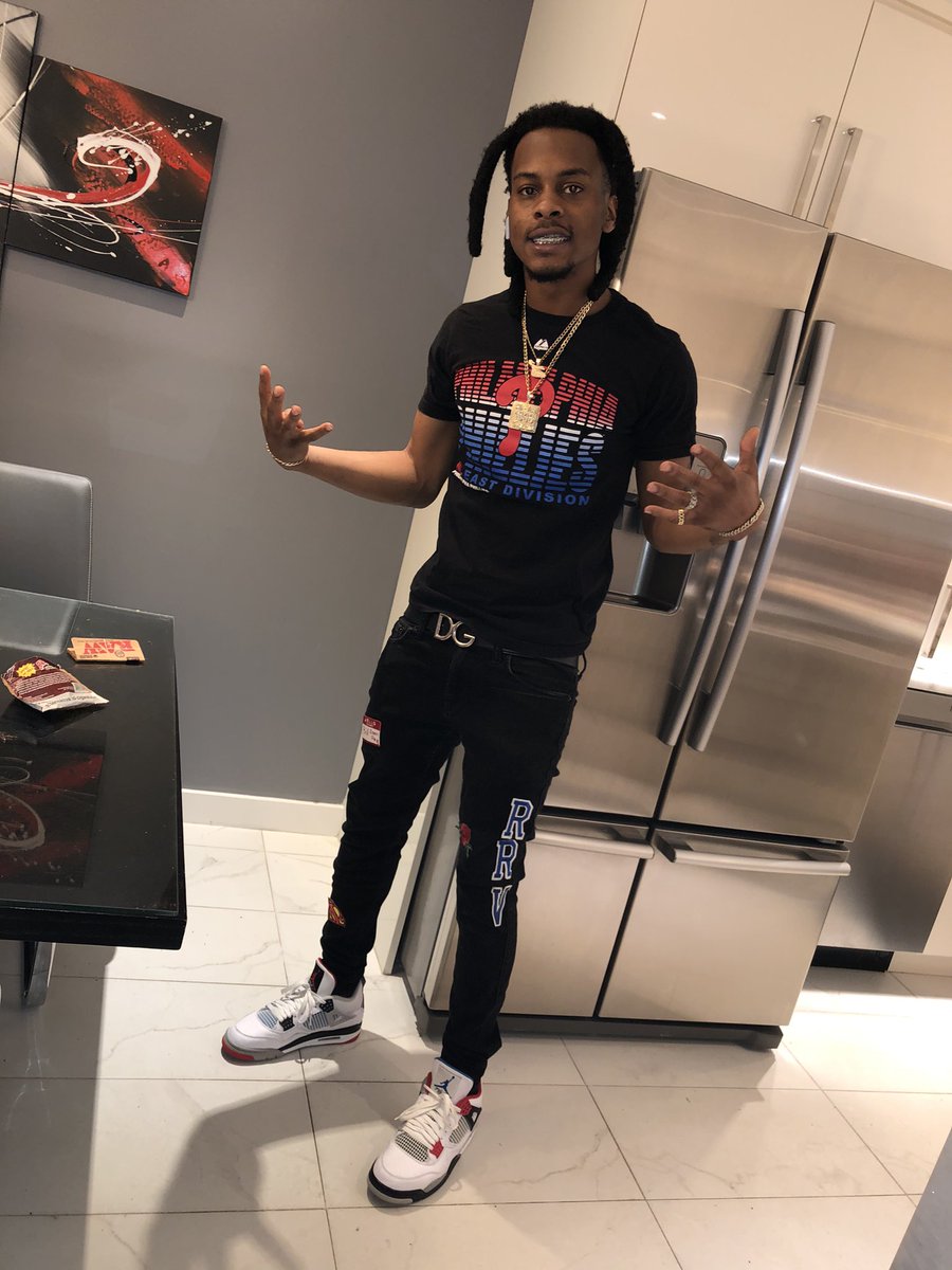 RoadRunnaVert's tweet photo. Iโm tryna get fly as I can, Iโm tryna get high as I can ๐ญ #FreeFetti #LLMaji https://t.co/KP9JchKD1o