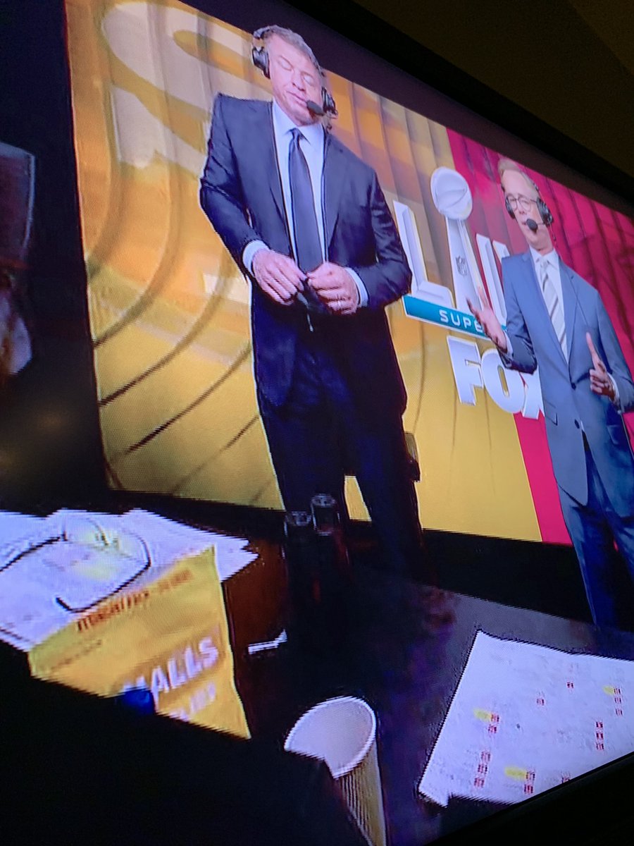 brianjgrimm's tweet photo. .@halls Congrats on the $2M in free advertising. Bag was on screen for 10ish seconds. https://t.co/KkDYzLVjvf