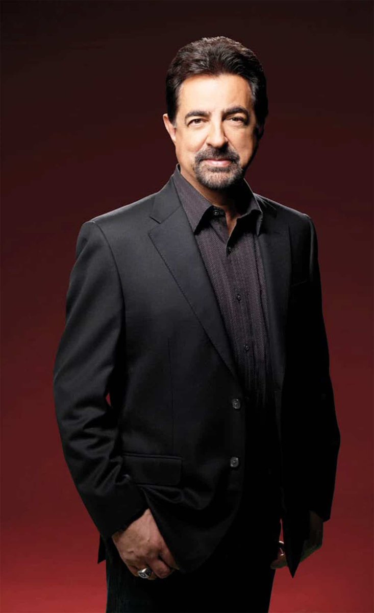 jadanby's tweet photo. Greatest 49er/Kansas City Chief of All Time @JoeMantegna https://t.co/kCKE0JZoPP