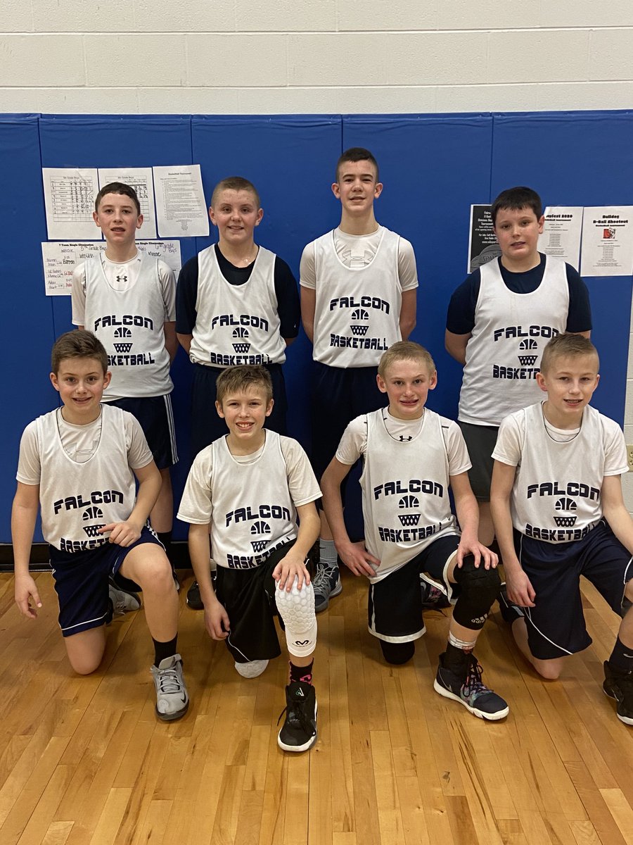 JulieNuckols1's tweet photo. Great day of basketball again this weekend! These boys played their hearts out today! Brought home 2nd place competing with some great competition! Tired boys but it was worth it! 🏀#goroego https://t.co/5RZFoPyskB
