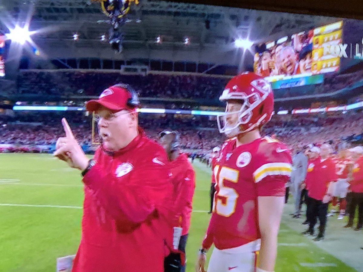 RedKelly6's tweet photo. Great quarterbacks win great games!!!
@Chiefs https://t.co/15V0StvLYD