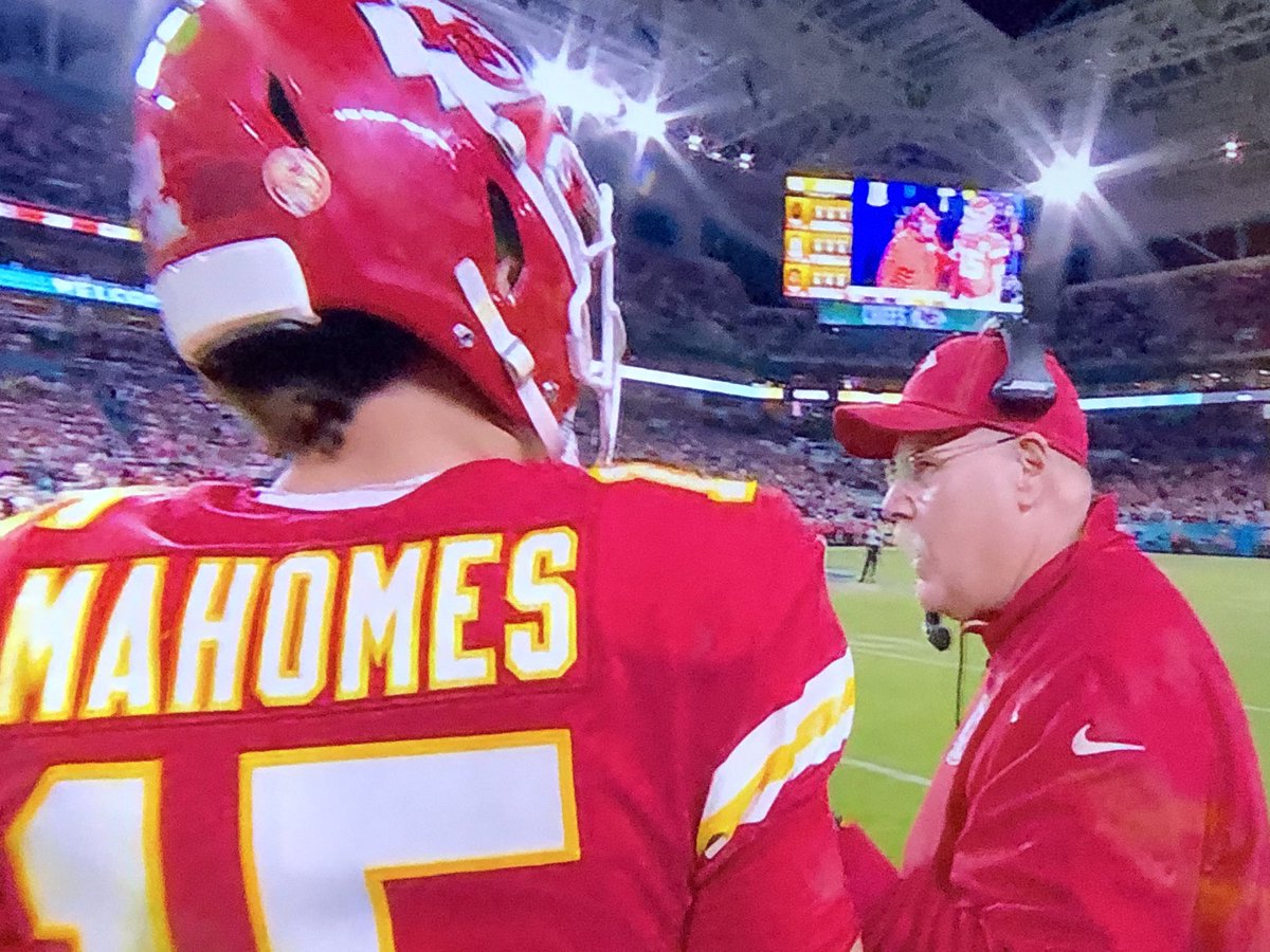 RedKelly6's tweet photo. Great quarterbacks win great games!!!
@Chiefs https://t.co/15V0StvLYD