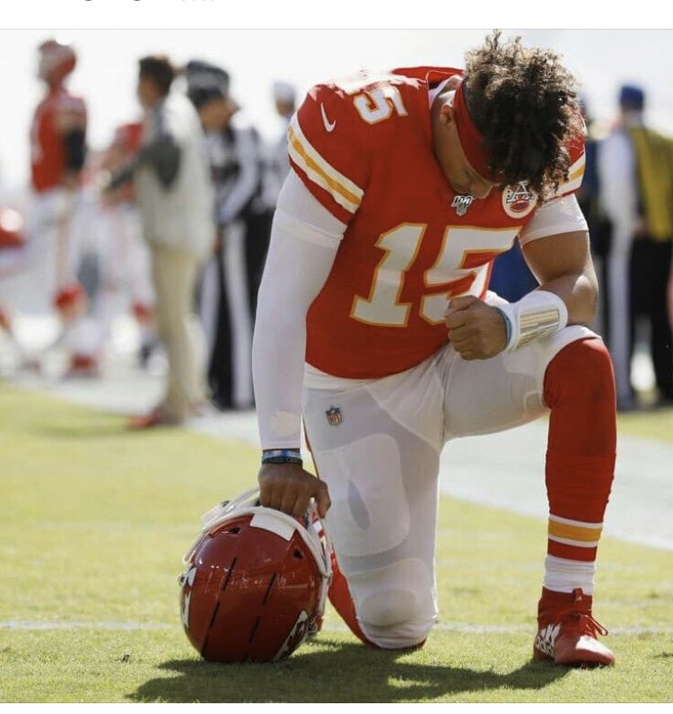 lisabbwd's tweet photo. JESUS doesn’t care about a football game...BUT he will  take every opportunity for us to notice what he is capable of accomplishing❤️ #chiefs #SuperBowl https://t.co/Jstoz4n7zU