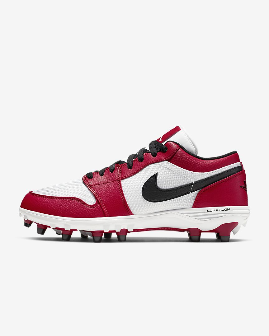 jordan retro 1 football cleats