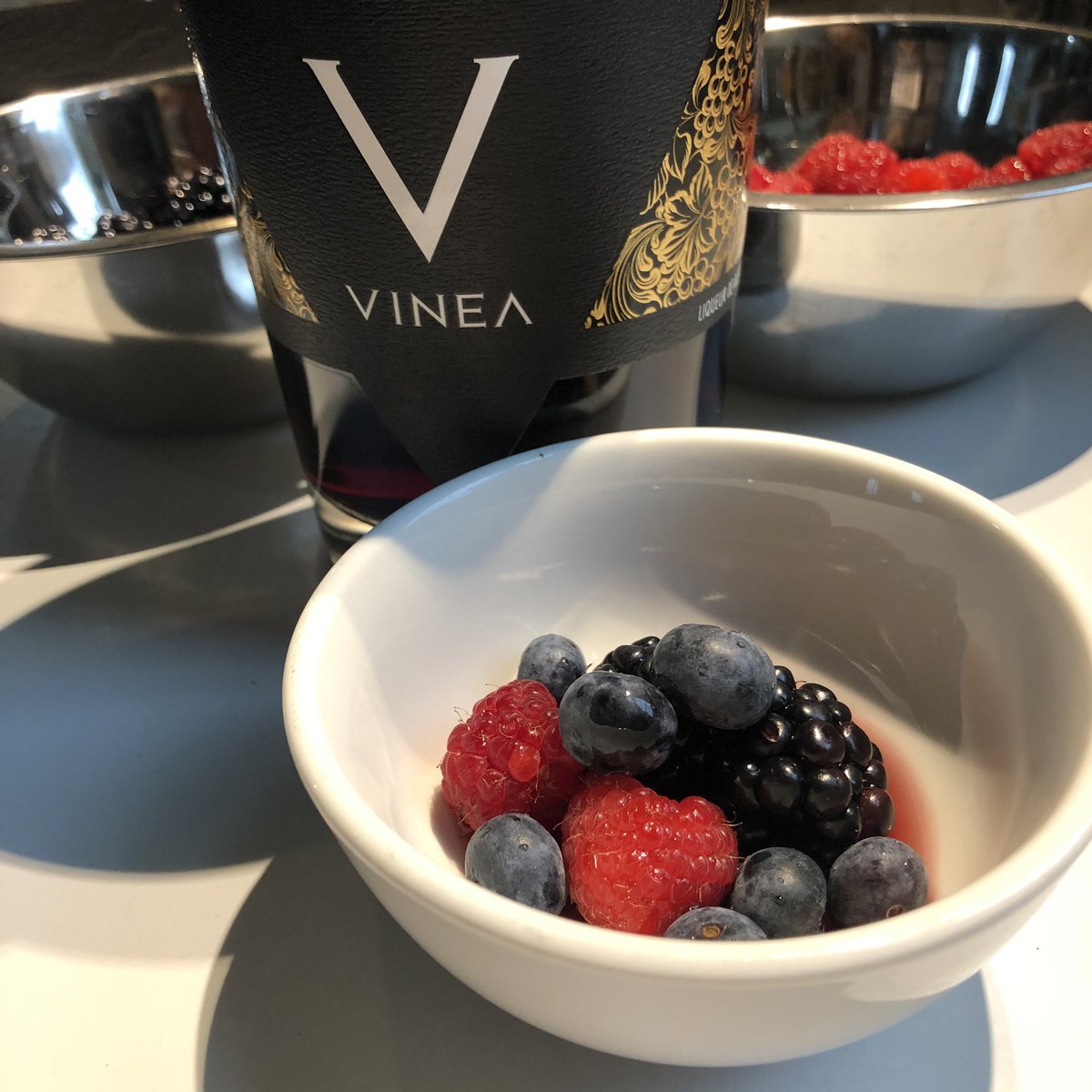 Winestains.ca tweet media