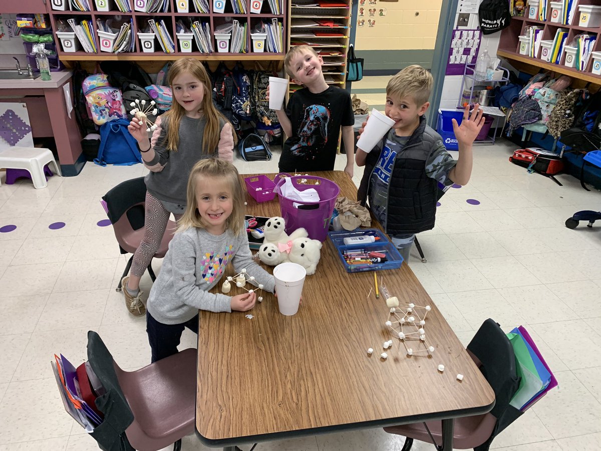 txkrista08's tweet photo. We love “objects in the night sky” so much we talked about it’s patterns &amp; made constellations. While creating we reviewed procedural text, labeled &amp; graphed w/hot cocoa. Wanted to share my favorite thing to do, hot cocoa&amp;star gazing☕️✨ @FairOaksRanchES #weareFORES #connections https://t.co/tcRroMFcDO
