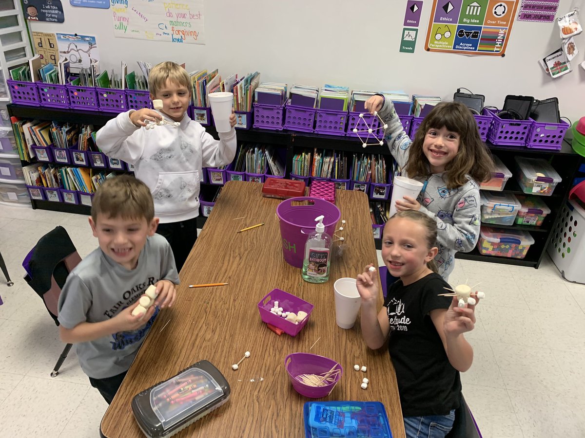 txkrista08's tweet photo. We love “objects in the night sky” so much we talked about it’s patterns &amp; made constellations. While creating we reviewed procedural text, labeled &amp; graphed w/hot cocoa. Wanted to share my favorite thing to do, hot cocoa&amp;star gazing☕️✨ @FairOaksRanchES #weareFORES #connections https://t.co/tcRroMFcDO