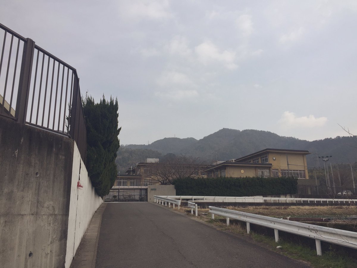 Tarboboost's tweet photo. 大宅中学校に来てます!
#ダンスの授業 #btribe https://t.co/J5f620Shjb