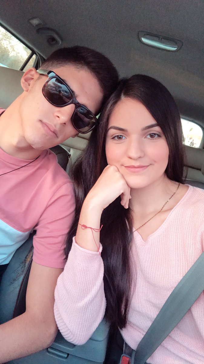 alecastroblohm's tweet photo. ❤️🤞🏻 https://t.co/ILjrRvBY3i