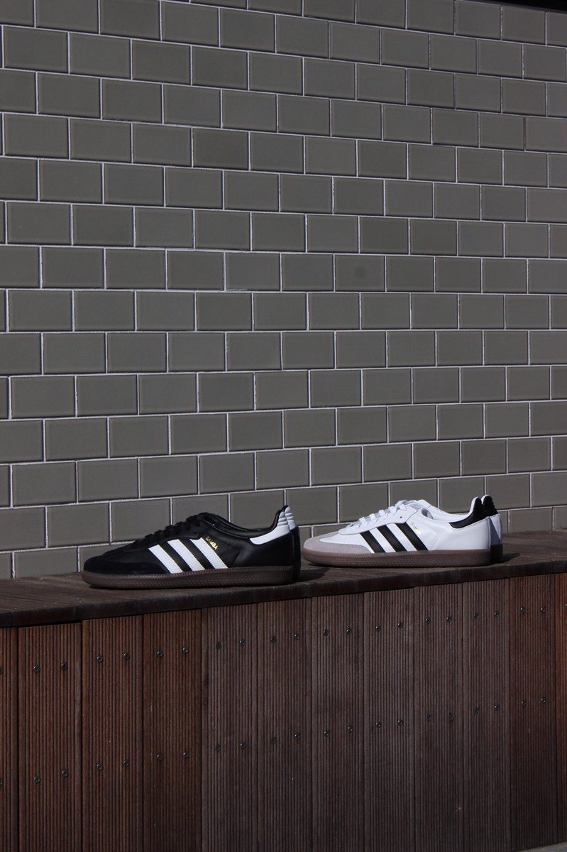 1ldk Auf Twitter 昨日入荷したadidasからsamba Og クラシカルな面にガムソールを使用する事で 日常の装いを気にせず履き回しが効きそうです 時代の流れを問わないスニーカーとはこちらではないでしょうか 12 000 Tax