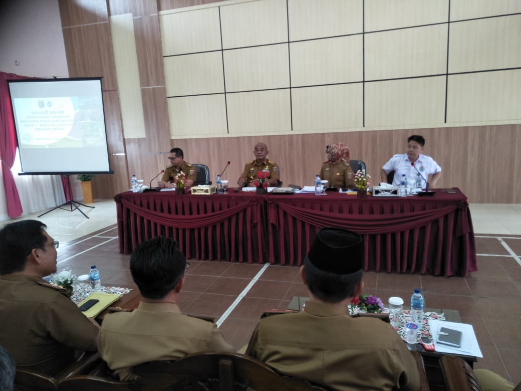 cik_mashuri's tweet photo. Rakor Dinas PMD Provinsi, PMD Kabupaten, Korta dan KPW II P3MD Provinsi Lampung utk percepatan pencairan DD Tahap I tahun 2020 di Provinsi #Lampung @jokowi @halimiskandarnu @anwsanusi @taufikmadjid71 @fachrilabalado @imansyukri @tppindonesia @KemenDesa @PMD_Lampung https://t.co/aayGpYQbmb