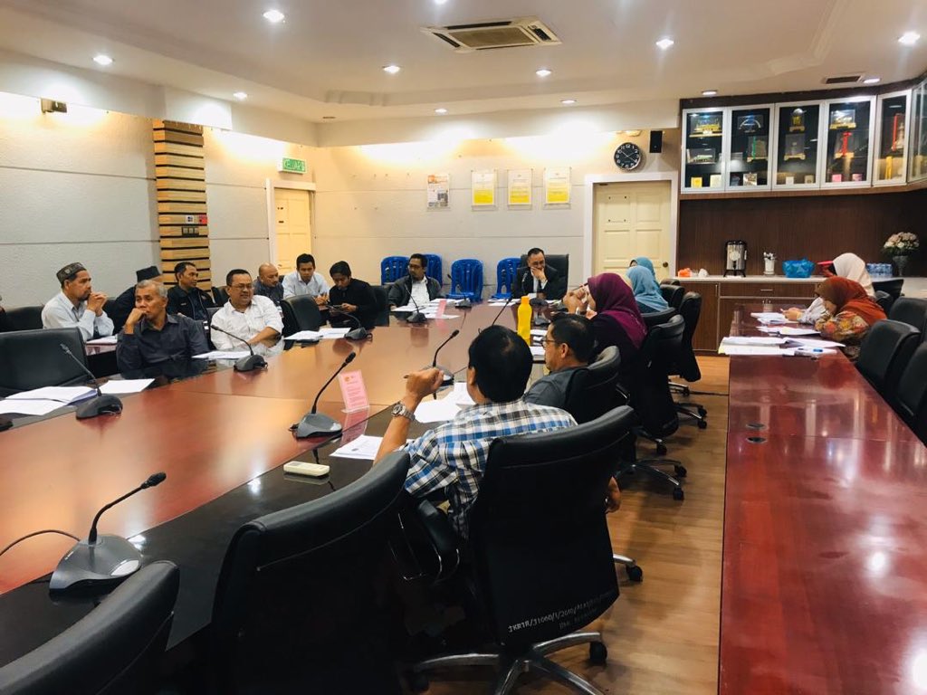 Mesyuarat Pengurusan CKMNT Bil.1/2020 dipengerusikan oleh KJMN <a href="/adamsidekgmail1/">Adam Sidek</a>. Pelbagai perancangan telah disusun bagi melancarkan urusan sepanjang Tahun 2020..semoga semuanya berjalan lancar.

<a href="/yusufghani200/">تذكرة</a> <a href="/razgrid1/">🇲🇾 Razdwan Kasim</a> <a href="/JKRTerengganu/">JKR Terengganu</a> <a href="/JKR_CKM/">JKR CAW. KEJ. MEKANIKAL</a>