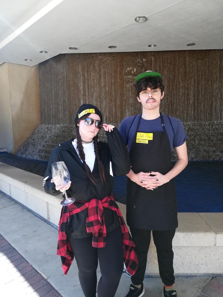 amusedontabuse's tweet photo. We cosplayed J&amp;J at #kamicon2020! She also had a sign on her back saying "I have a basketball game tomorrow" because yes?? @Jenna_Marbles @juliensolomita @Prickly_Alpaca https://t.co/irBGHc3sFf