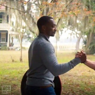 trying to not freak out in the middle of class about this is rlly hard send help