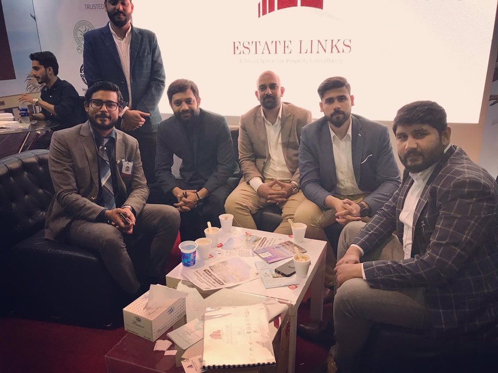 alibuilders's tweet photo. Team Ali Builders & Developers with team Estate links at Zameen Expo 2020 - Karachi.
#alibuilders #estatelinks #zameen #pakistanpropertyshow #2020Vision https://t.co/rTso80KNjl