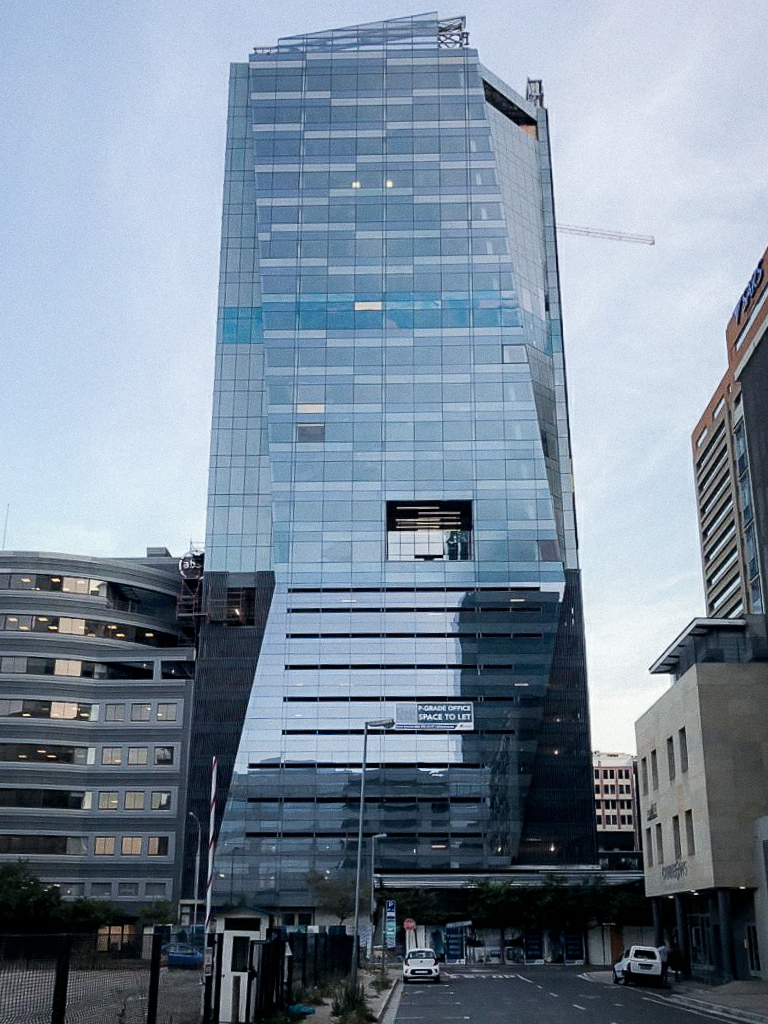 dhkarchitects's tweet photo. #35LowerLong in the final stages: https://t.co/GZbWzxBJwW. 🏗 #dhk #architecture #commercialarchitecture #glasstower https://t.co/2bliobYnmz