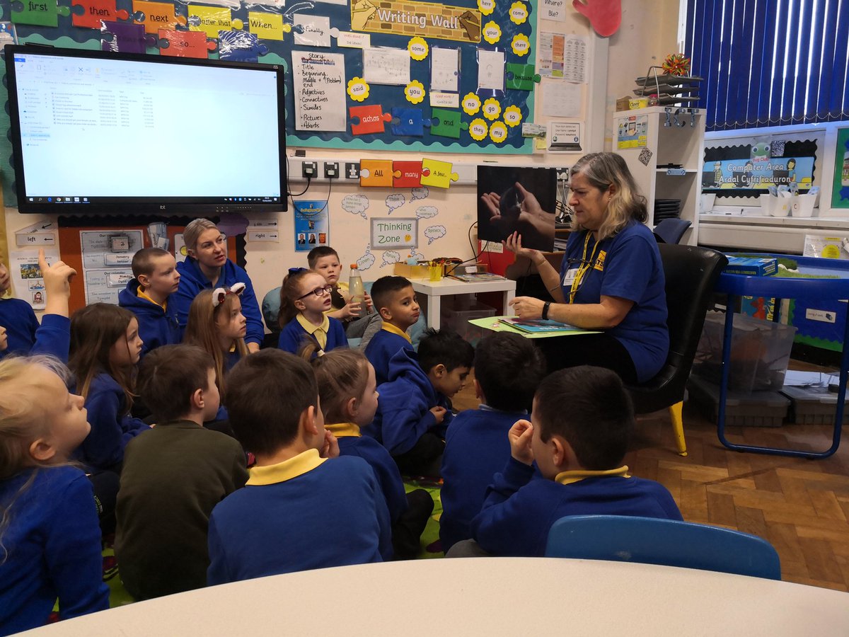 portmeadp's tweet photo. Year 2 &amp; STFM had a lovely visit from Cats Protection 🐈🐱. We learnt a lot of useful information. Diolch! @CatsProtection #pmdpy2 #pmdpstfm #pmdppsd #pmdptopic https://t.co/NnrUp6ERgB