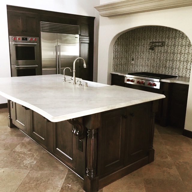 IncAoe's tweet photo. Fantastic kitchen in the making...

#kitchenremodel #kitchendesign #kitchenrenovation #awesome #kitchen #aoeconstruction #occontractor #orangecounty #homerenovation #ocbusiness https://t.co/CbV3VTFnHi