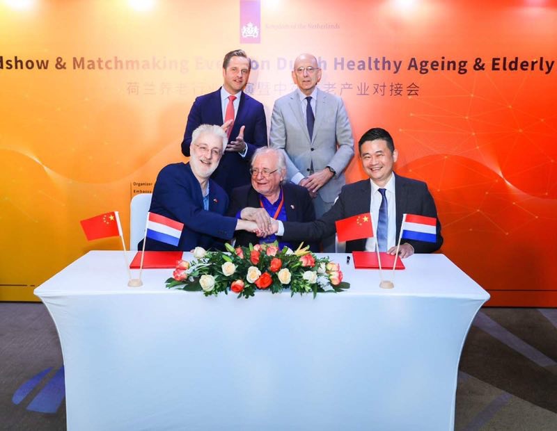 drhansmbecker's tweet photo. @michielgeest ik nodig u van harte uit om mijn #geluksmodel met eigen ogen te zien. Dit model is inmiddels ook een exportproduct naar #China. https://t.co/06f2tQh8Dm