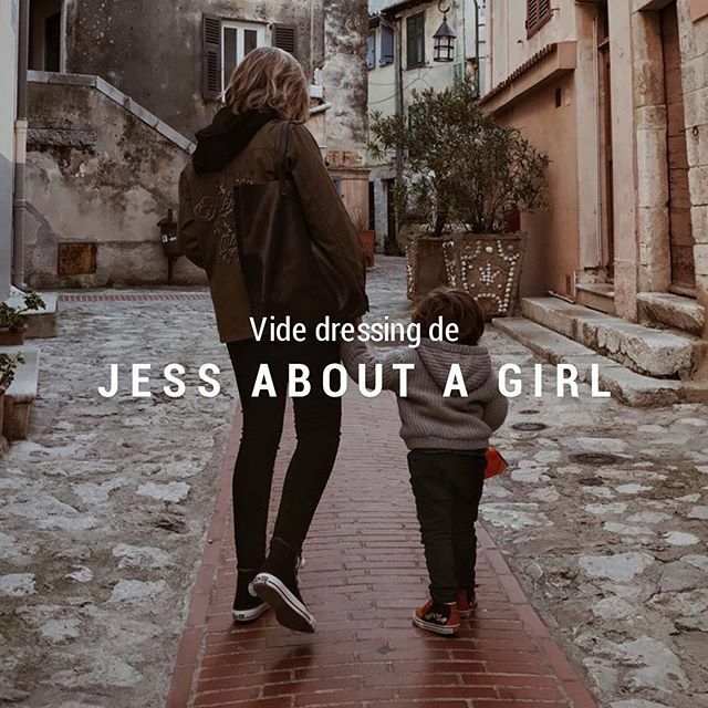 MaisonSeconde's tweet photo. MUM LIFE 🍼

Notre adorée @jessaboutagirl , a fait du tri dans son dressing ! Une large sélection kids vous attends également, pour habiller bébé de la tête aux pieds. Lien dans la bio 💌
-
-
#videdressingdinfluenceuses #videdressing #secondemain #mais… https://t.co/1AE16XXy37 https://t.co/Vn3AX6fsh8