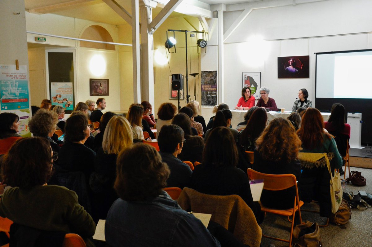 CIDFF_'s tweet photo. Aujourd'hui s'ouvre la journée des directions. La Fédération nationale des CIDFF réunie pendant deux jours des directrices et directeurs de CIDFF et FR-CIDFF pour des moments d'échanges, de partage de savoir et de savoir-faire. 

#CIDFF #FRCIDFF #FNCIDFF #EgalitéFH https://t.co/oeP9rD1JWi