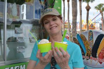 1055TheDove's tweet photo. It's Florida State Fair time and at 710 am, Ann Kelly has tickets in Dove Morning Trivia!
#DoveMorningTrivia #WDUVcontests #WDUVevents #AnnKellyWDUV #FLStateFair
https://t.co/XC4VuAyNvT https://t.co/ObqKcH7ibs