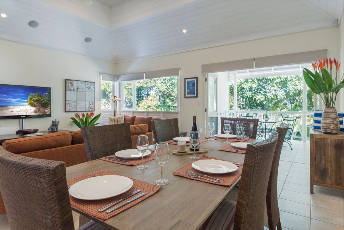 tbc_fnq's tweet photo. VILLA 5 ON MURPHY - PORT DOUGLAS
BOOK ONLINE NOW https://t.co/03jULkt60o OR CALL 1800 887 274
#DontJustStayINDULGE Always Stay With #theboutiquecollection
#MurphySt #PortDouglas #PortDouglasHoliday #PortDouglasLuxury #LuxuryVilla #PortDouglasVilla https://t.co/ouiA7EOlM8