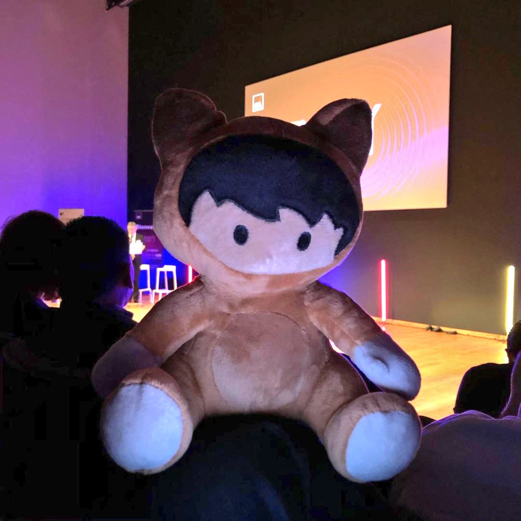 Début des Conventions Collaborateurs avec la #TeamNord pleine d'énergie pour présenter le nouveau métier de #CoachsDesVentes
Astro ne reste jamais très loin #mascotte