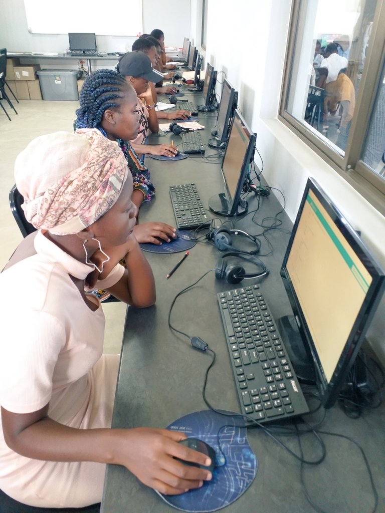 SinceMaluleke's tweet photo. #BridgingAcademy students writing tracktest online learning 
@DlcLilydale @GwfOnline https://t.co/z4N1098i9v