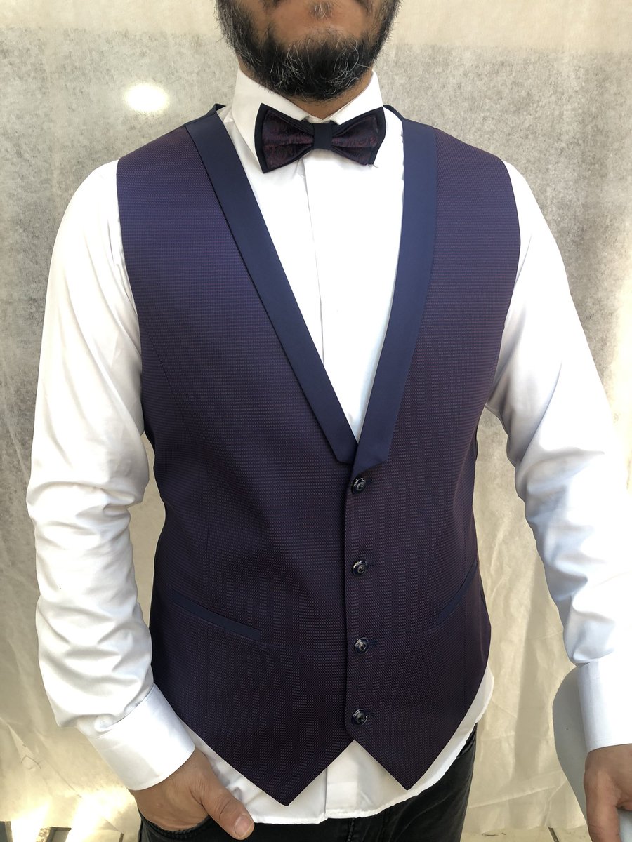 DKyelek's tweet photo. https://t.co/mZFaSKASTk 05325401940
 #erkekgiyim #klasikgiyim  #erkekyelek #damat #damatlıkyelek #klasikyelek #suitmen #takımelbise #istanbul #yelekdikim #dikimatölyesi #suit #osmanbeytoptan #mertertekstil #mertertoptansatiş #mertertekstilmerkezi #modaitaliano #lalelitekstil https://t.co/2OghfKahzf