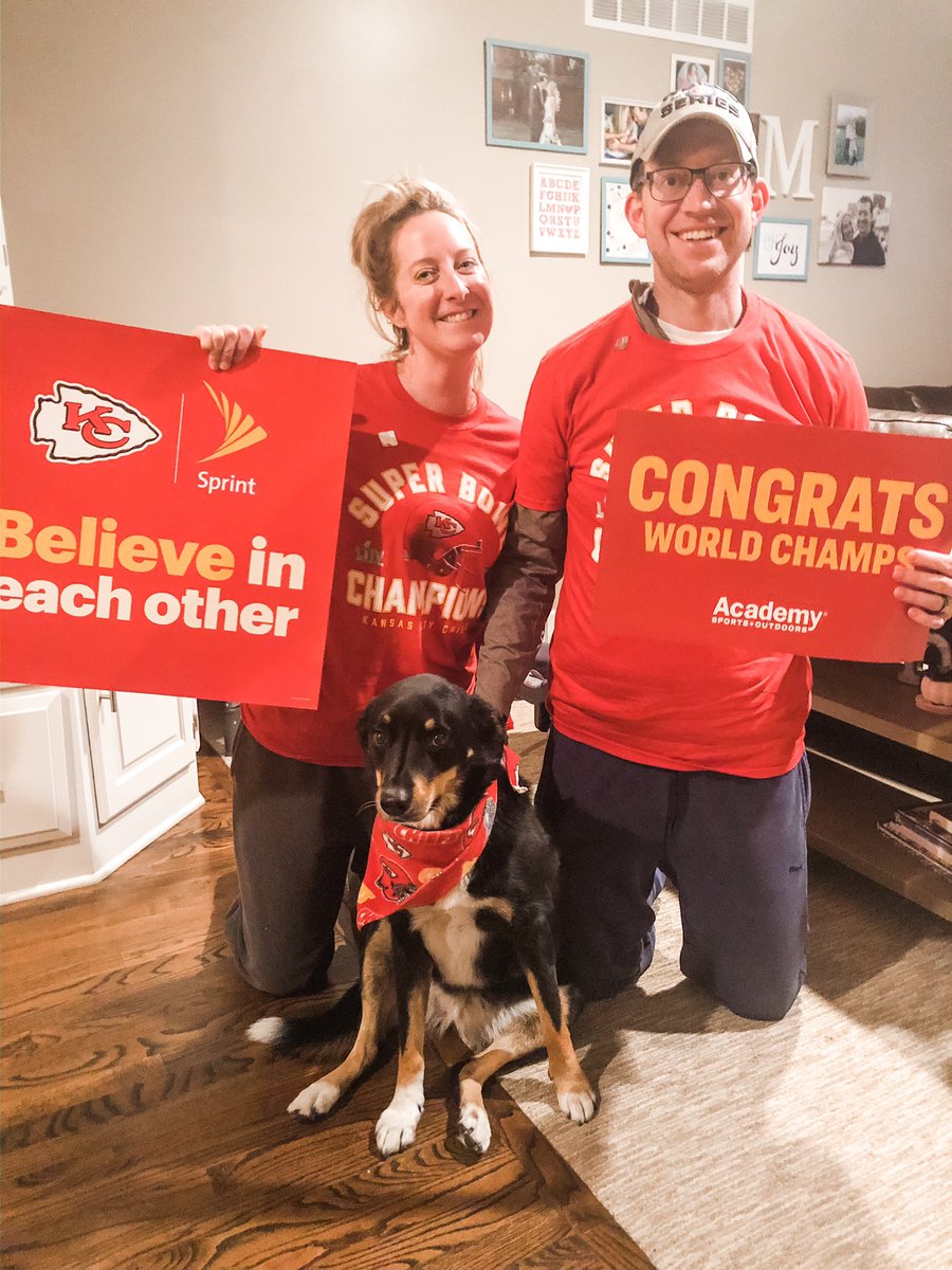 ashleym928's tweet photo. Kansas. City. 

#chiefs #chiefskingdom #SuperBowl2020 https://t.co/xI1od944T8