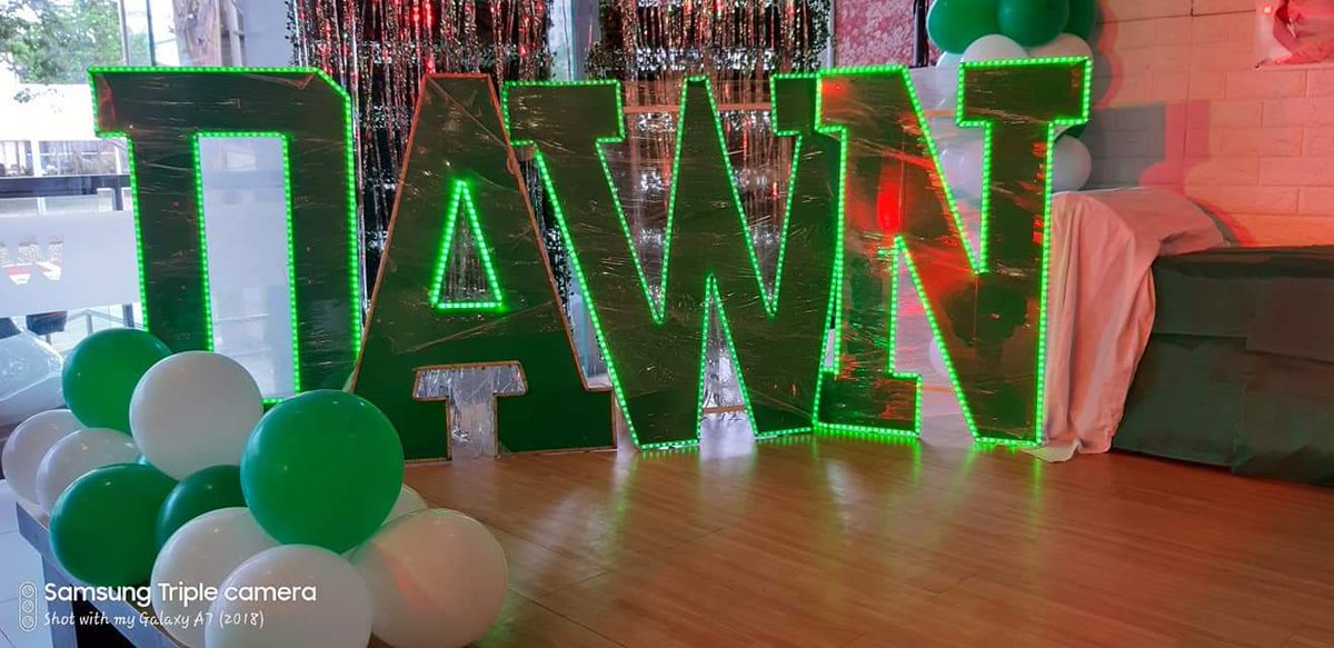DAWNcers's tweet photo. We love Dawn Chang @thedawnchang 💖 💖 💖 

#SurpriseParty #HappyBirthdayDawnChang https://t.co/8HdDBdsryc