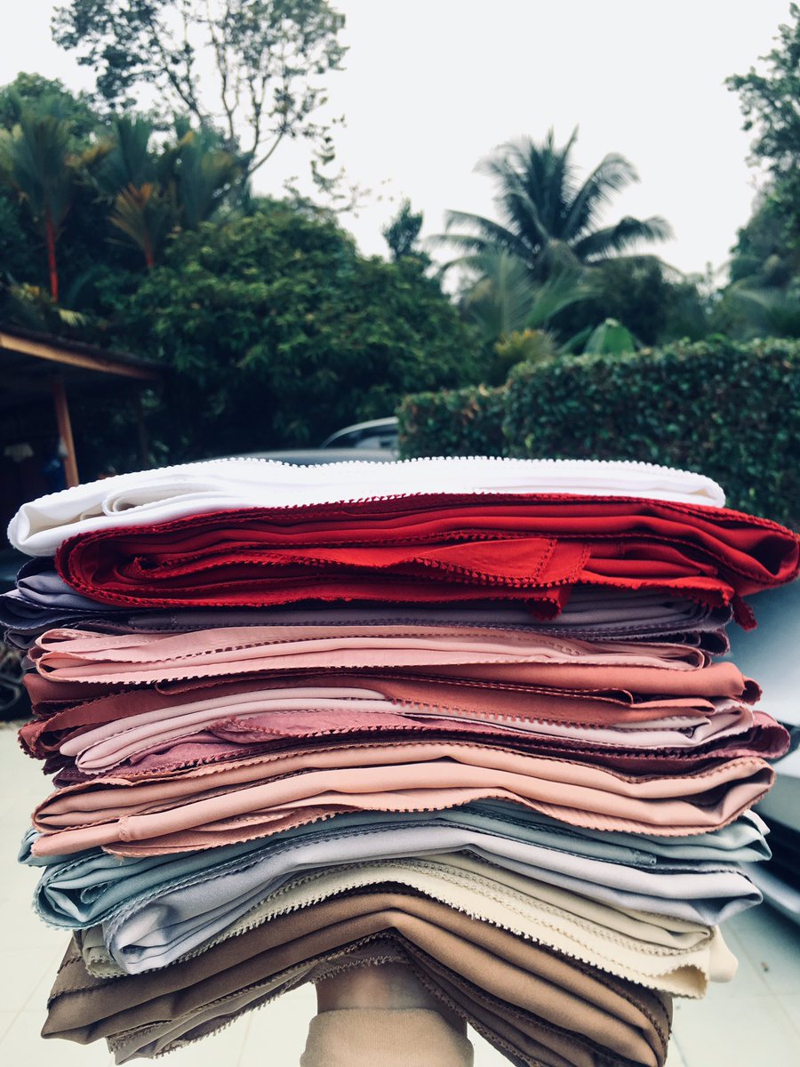 anggerikhijab's tweet photo. GIFT AWAY WORLD HIJAB DAY ‼️
Harini anggerik hijab nak bagi korang free eyelash matte satin🌷Korang just perlu rt and mention dkt comment sorang kawan korang okay. Mane tahu korang berdua dgn kawan dpt tudung free kan ☺️✨
Ws link : https://t.co/AQdSAcQy5p… https://t.co/iP8sJOCzFj