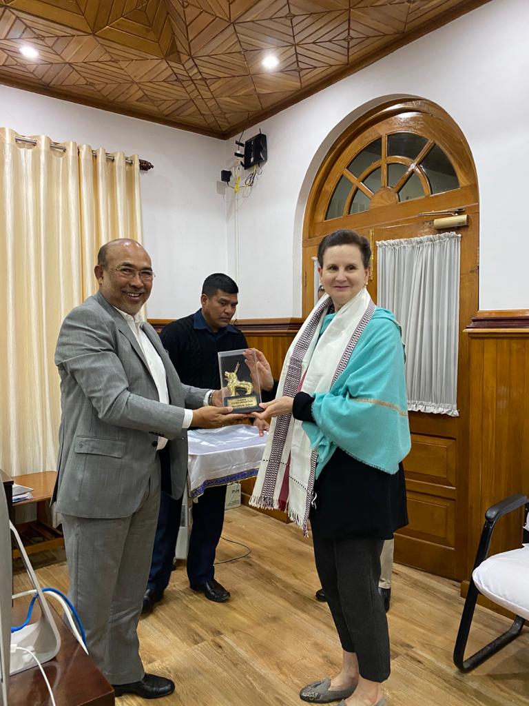 17 goals to transform our world 🌏
17 goals to leave no one behind 🙌🏾

#UNRC Renata Dessallien met with Chief Minister of #Manipur, @NBirenSingh to forge stronger partnerships for #SDG localisation and integration in the state for #Agenda2030