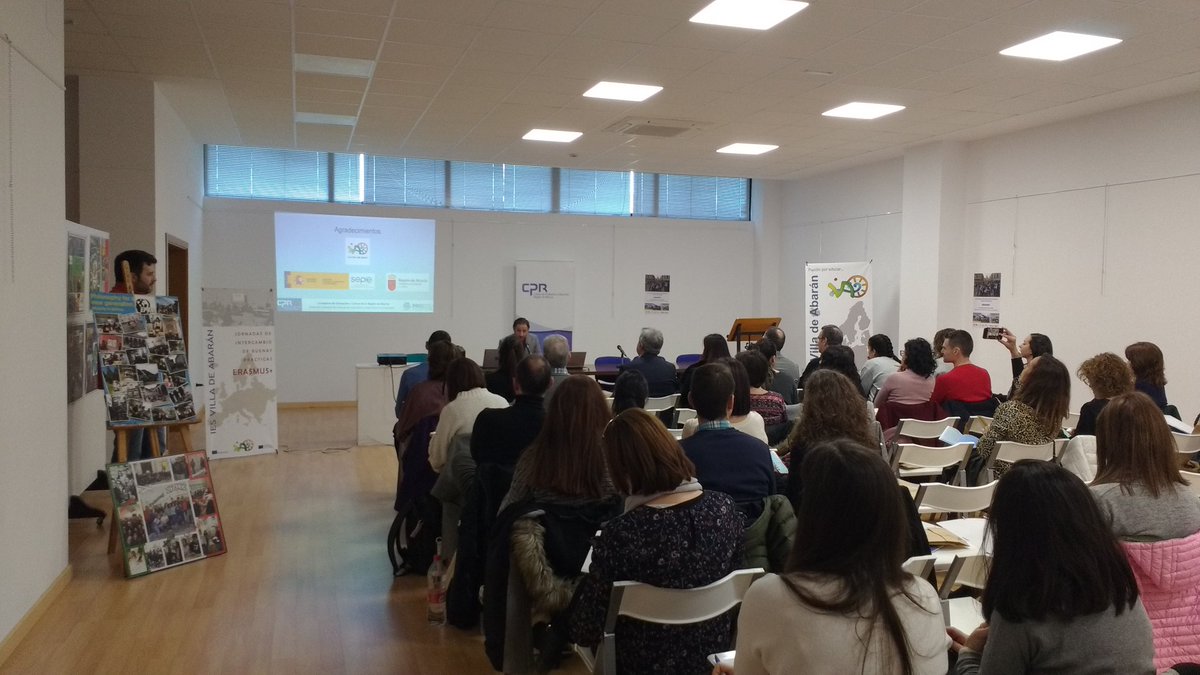 jcanohernandez's tweet photo. El pasado jueves hablé del proyecto @EUErasmusPlus @MusIntegrACCION, que coordinamos desde el @_Conservatorio_ de Música de #Murcia, en las Jornadas de Difusión del Programa #ErasmusPlus organizadas por @CPRRegionMurcia. ¡Fue una gran experiencia!
@sepiegob @Erasmus_Project https://t.co/GZD1E02Smw