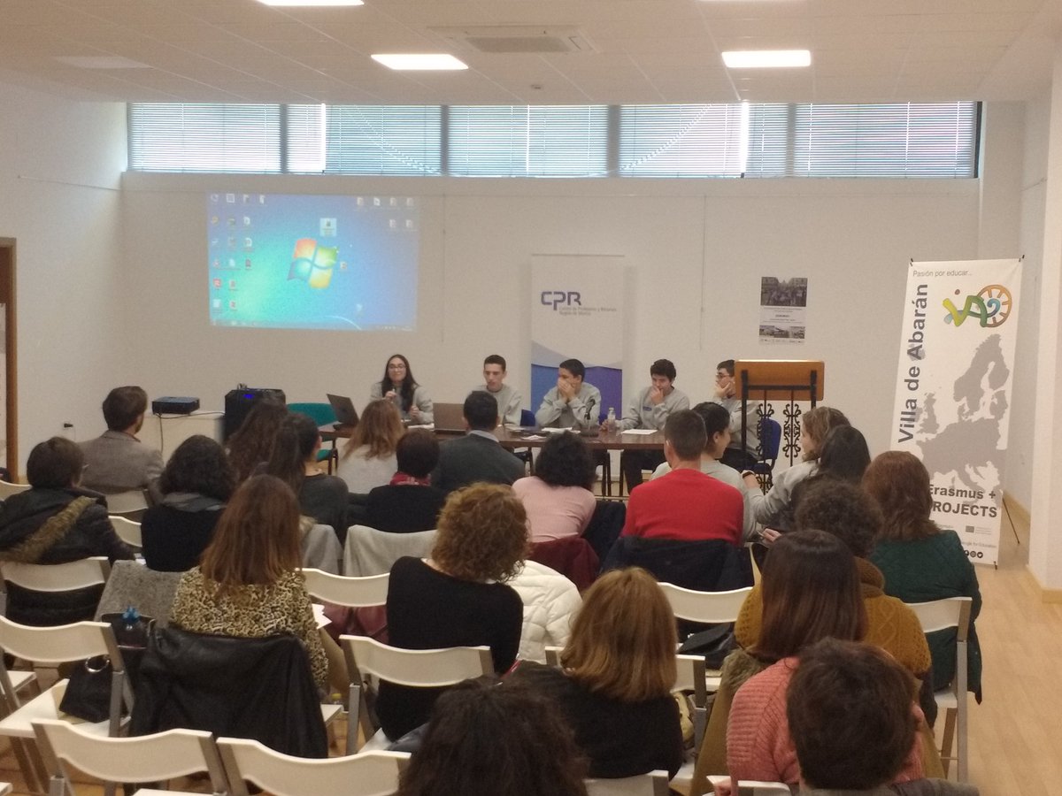 jcanohernandez's tweet photo. Además de la gran acogida que los participantes dieron a nuestro #ErasmusPlus @MusIntegrACCION, fue especialmente motivador compartir el día con muchos otros profesores de la @regiondemurcia apasionados por la #internacionalización de la #enseñanza. 
@sepiegob @Erasmus_Project https://t.co/7veBkXLAH0
