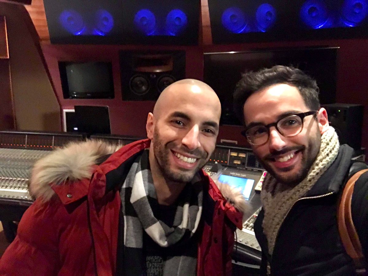 0fshane's tweet photo. Bien arrivé au célèbre studio @AbbeyRoad à Paris✌️
#paris #ofshane #studio #djlife https://t.co/3qgQsH2mLC
